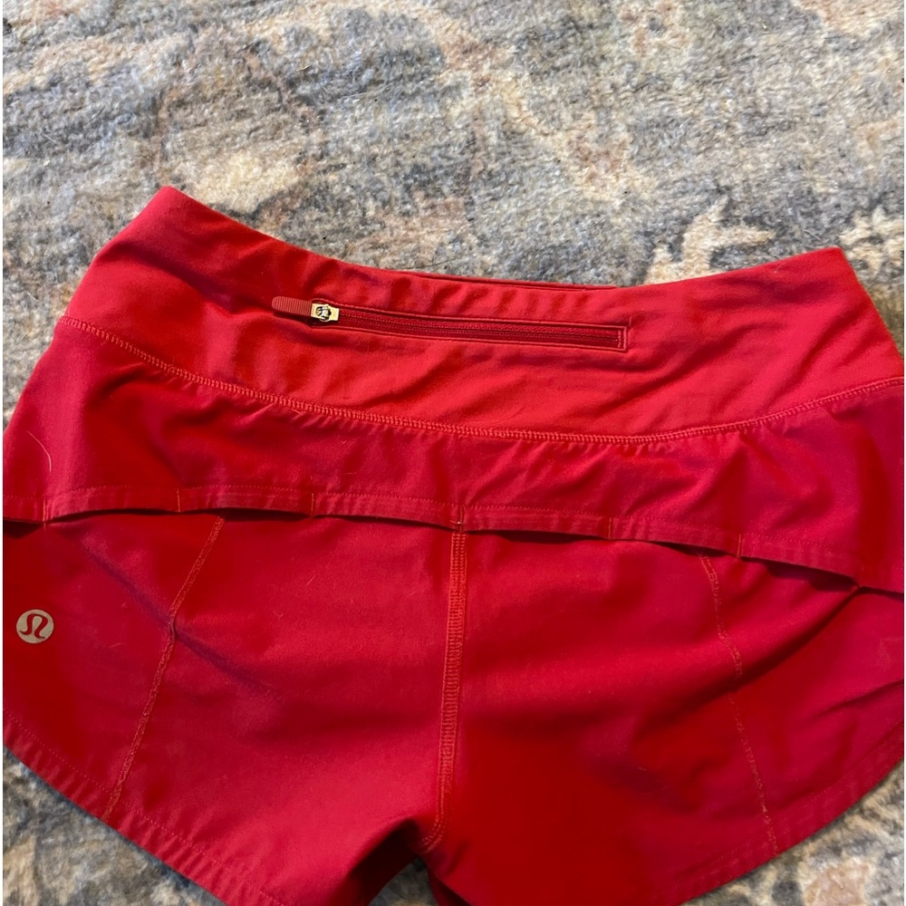 Lululemon dark red speed ups, 2.5